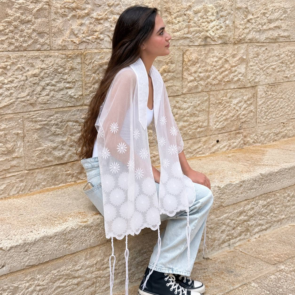 Lady Gabrieli - Voile Tallit - White Flowers